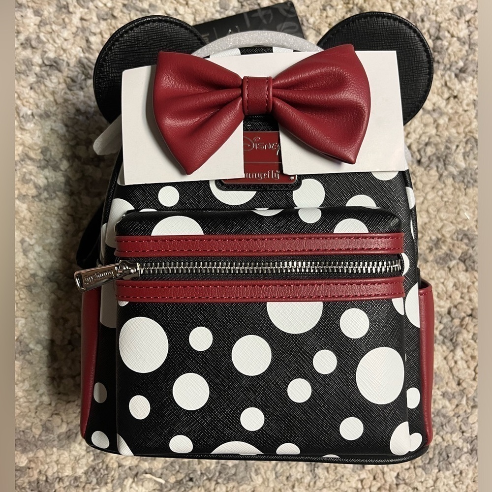 NWT Loungefly Black and White Polk A Dot Minnie Mouse Bag